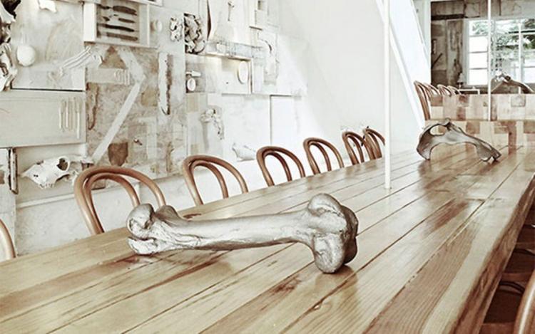 Bu Restoran 10000 Hayvan Kemiği ile Dekore Edildi