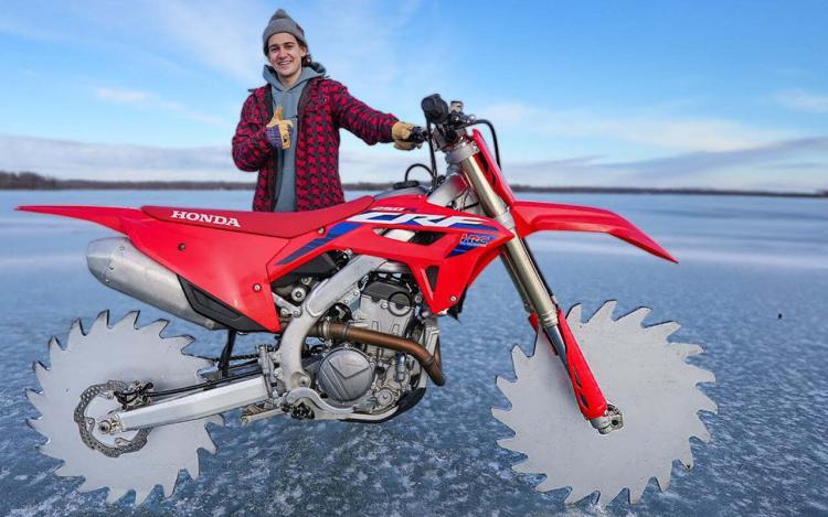 Ice Driving with Saw Blade Wheeled Motorcycle