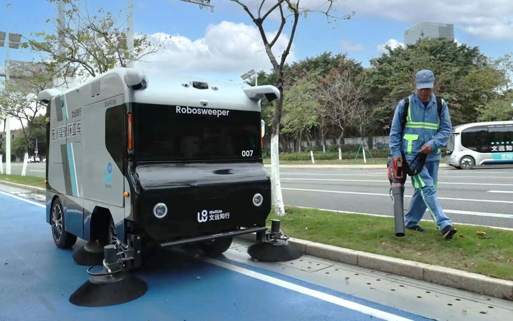 Autonomous Cleaning Fleet "WeRide Wobosweeper S1" 3