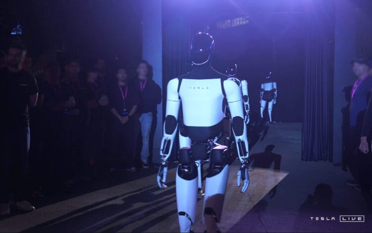 Tesla's New Teslabot “Optimus”