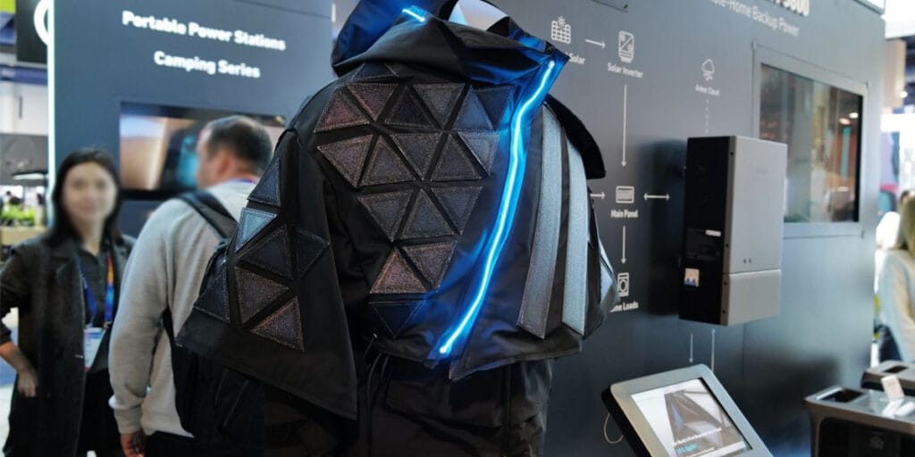 Anker Solar Jacket Combines Technology with Fashion (2)