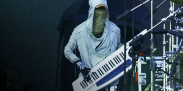 Robot Man's Keytar Show at a Festival