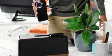 Charging Your Phone in Two Seconds Is Now Possible 1