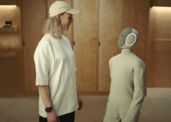 Household Robot NEO 1